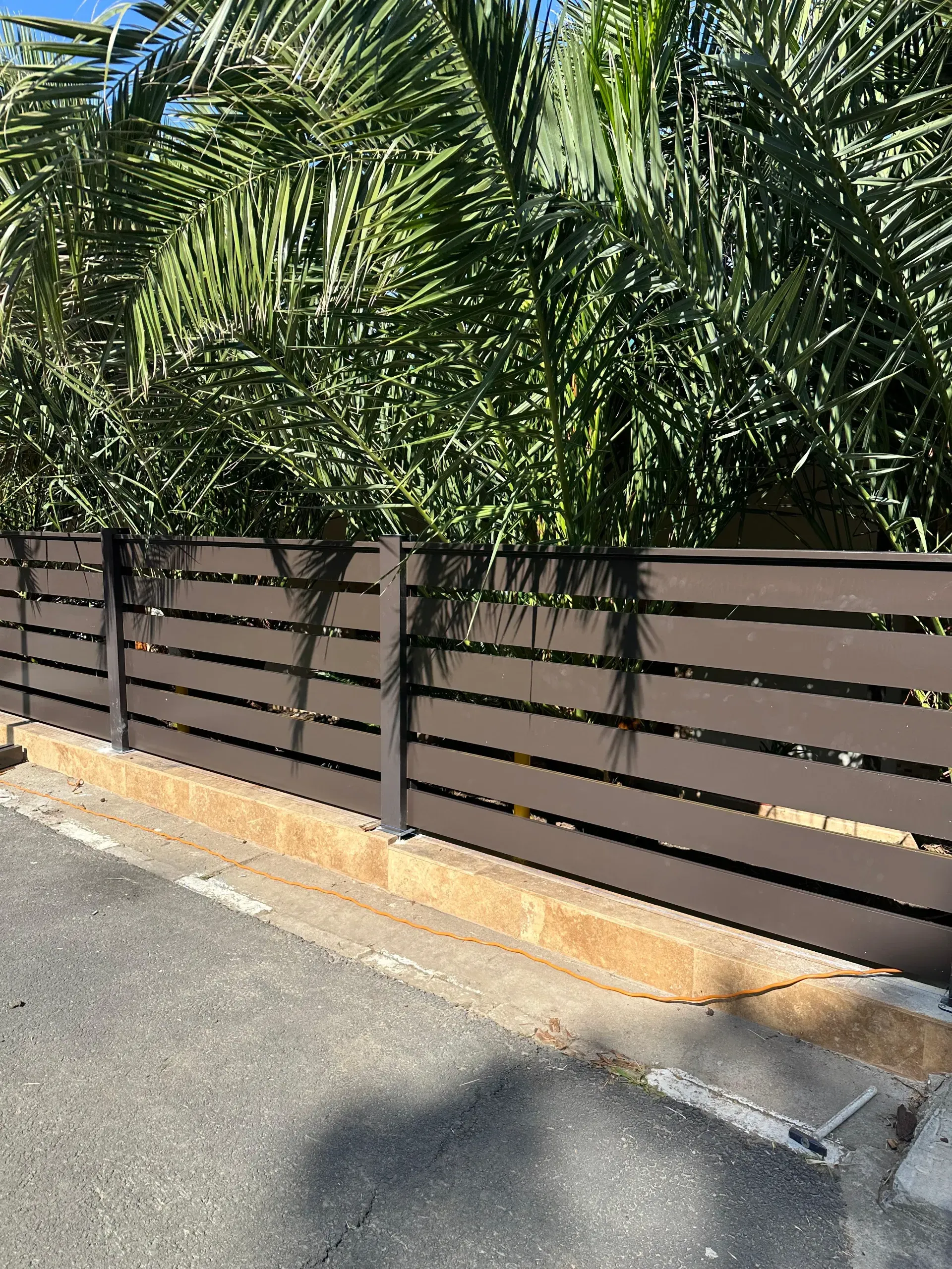 Bodrum alüminyum çit